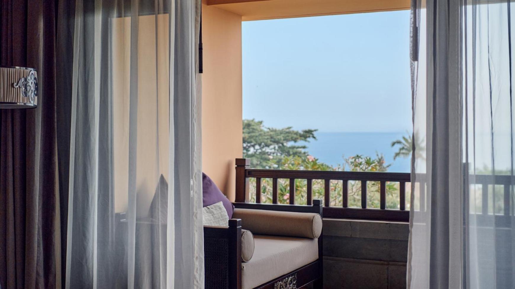 Ayana Resort Bali Jimbaran Extérieur photo A view from a room at the resort